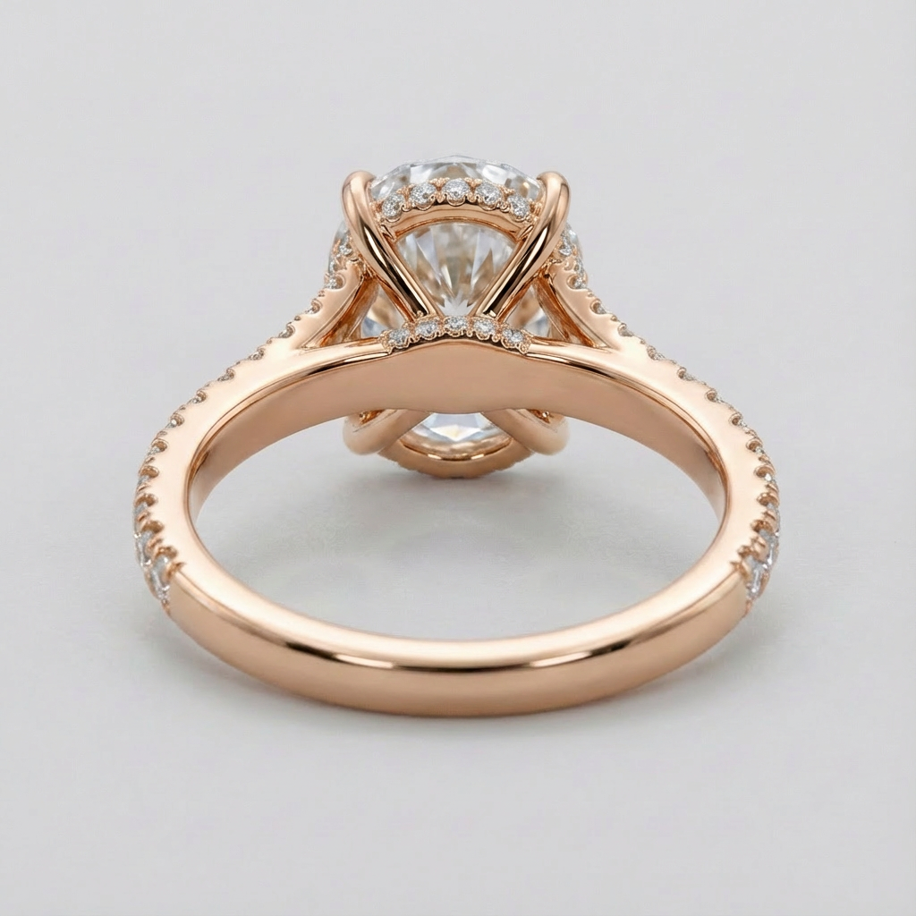 خاتم ألماس بيضاوي الشكل ذو ساق على شكل حرف V