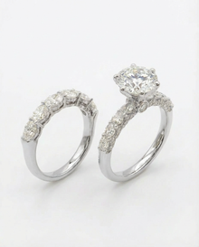 خاتم سوليتير مرصع بالألماس