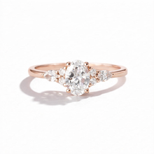 خاتم ألماس بيضاوي رقيق